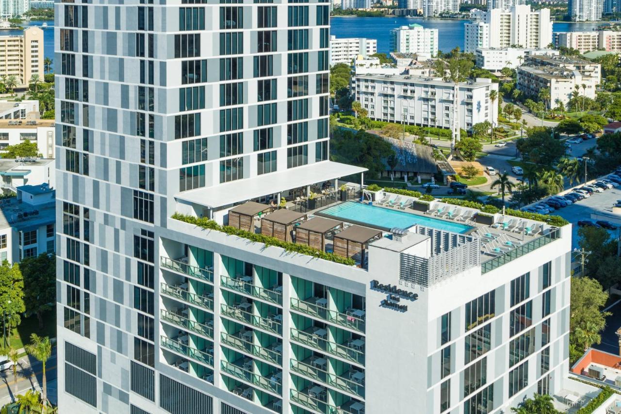 Residence Inn Miami Sunny Isles Beach Miami Beach Exterior photo